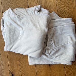 Talentless Light Gray Sweatshirt and Sweatpants Set